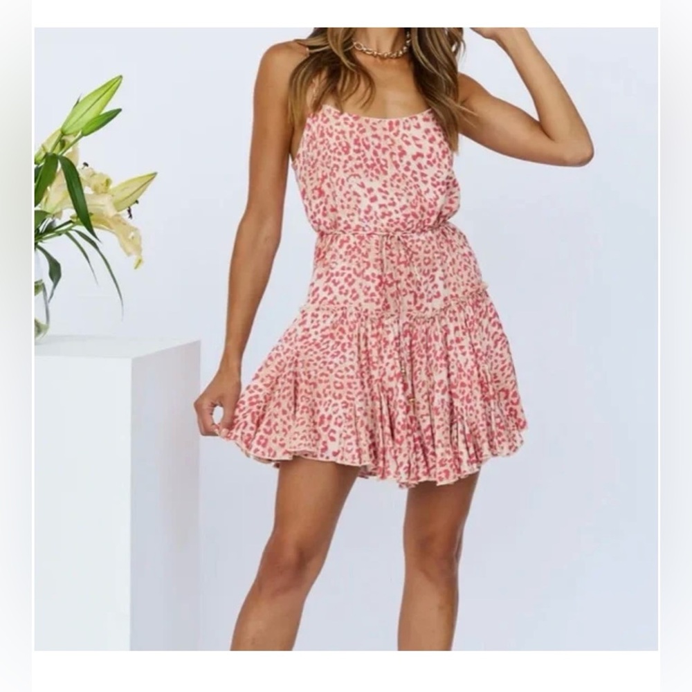 Indikah Women’s Pink & Cream Animal Print Mini Dress. Size L. SKU 017
